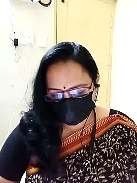 Snapshot of Ananya_flower chatting on February 10, 2026, 3:43 am Ananya flower online show from February 10, 2026, 3:43 am