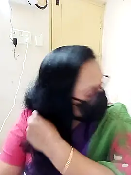 Snapshot of Ananya_flower chatting on February 13, 2026, 5:42 pm Ananya flower online show from February 13, 2026, 5:42 pm