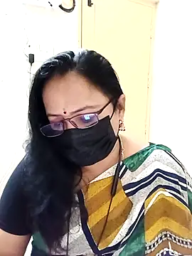 Snapshot of Ananya_flower chatting on February 23, 2026, 3:31 pm Ananya flower online show from February 23, 2026, 3:31 pm
