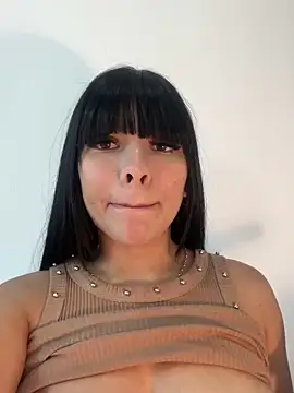 BrendaCrean online show from March 21, 2025, 3:35 pm