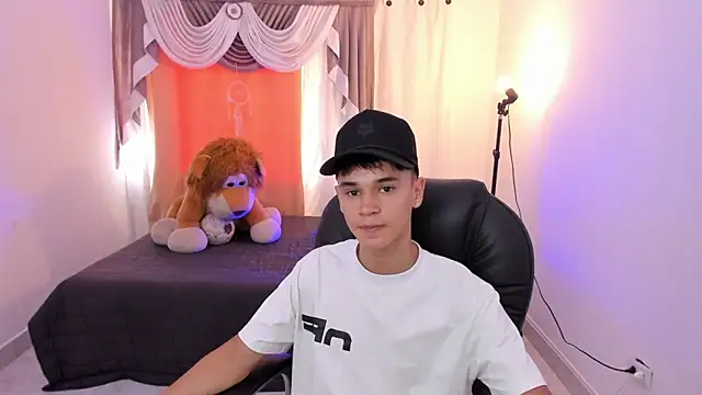 Aron Boyy online show from March 28, 2026, 7:57 pm