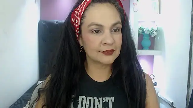 Snapshot of FunnyMatureXxX chatting on January 15, 2026, 9:51 pm FunnyMatureXxX online show from January 15, 2026, 9:51 pm