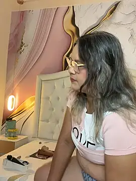 Lucy Milf 474 online show from July 17, 2026, 12:12 pm