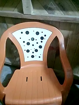 Surrilove online show from April 13, 2026, 2:00 pm