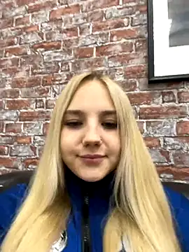 Sky Cutie online show from September 30, 2025, 4:39 am