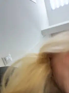 Sky Cutie online show from February 3, 2026, 5:38 am