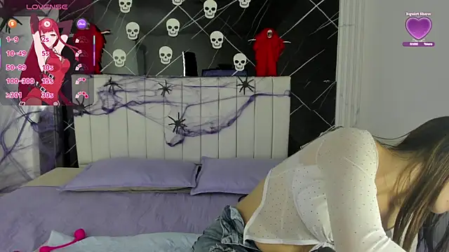 Snapshot of shirley_hott chatting on October 17, 2025, 6:54 pm shirley hott online show from October 17, 2025, 6:54 pm