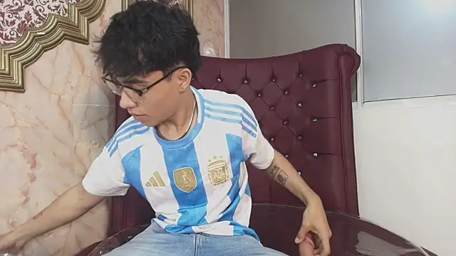 Dani rivass online show from September 18, 2025, 11:12 am