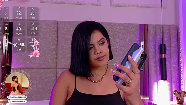 Snapshot of Martina-Roberts- chatting on October 10, 2025, 6:12 am Martina-Roberts- online show from October 10, 2025, 6:12 am