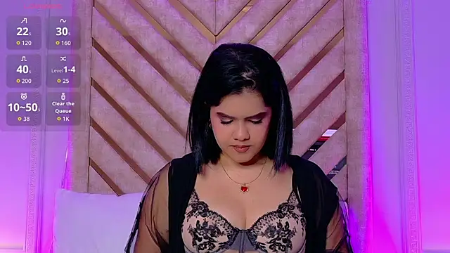 Snapshot of Martina-Roberts- chatting on January 17, 2026, 4:17 am Martina-Roberts- online show from January 17, 2026, 4:17 am