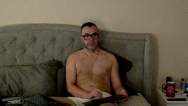 Snapshot of Ty_lerDavid chatting on September 25, 2025, 5:49 pm Ty lerDavid online show from September 25, 2025, 5:49 pm