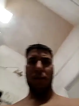 andersonuy25 online show from October 29, 2025, 1:57 pm