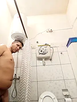 andersonuy25 online show from November 21, 2025, 5:11 pm