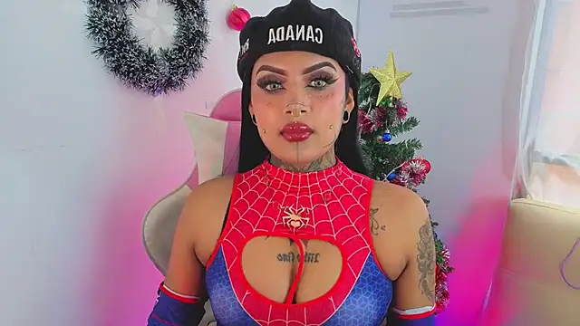 Adamsniki online show from November 11, 2025, 6:19 pm