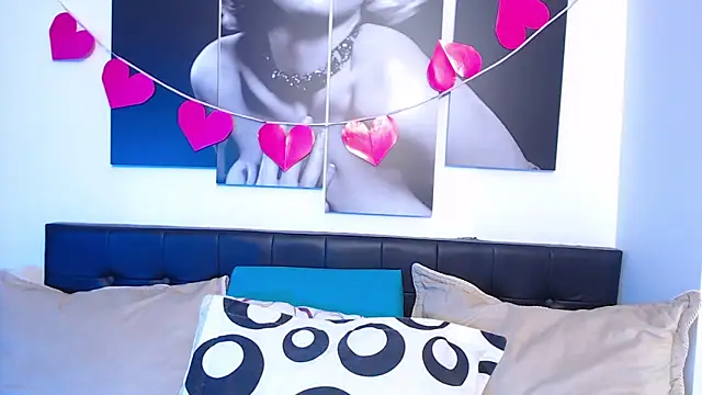 NicoletBlossom online show from February 13, 2026, 7:54 pm