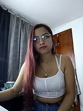 Snapshot of NaughtyLola_26 chatting on September 29, 2025, 9:19 pm NaughtyLola 26 online show from September 29, 2025, 9:19 pm