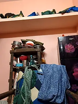 Snapshot of bakyasree143 chatting on November 12, 2025, 9:14 pm bakyasree143 online show from November 12, 2025, 9:14 pm