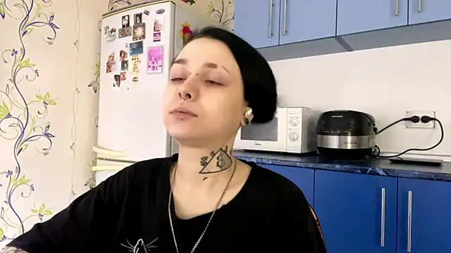 CandaceBlaze online show from October 13, 2025, 8:20 pm