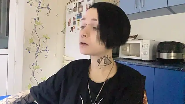 CandaceBlaze online show from October 15, 2025, 8:53 pm