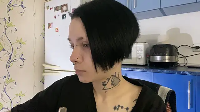 CandaceBlaze online show from October 31, 2025, 8:32 pm