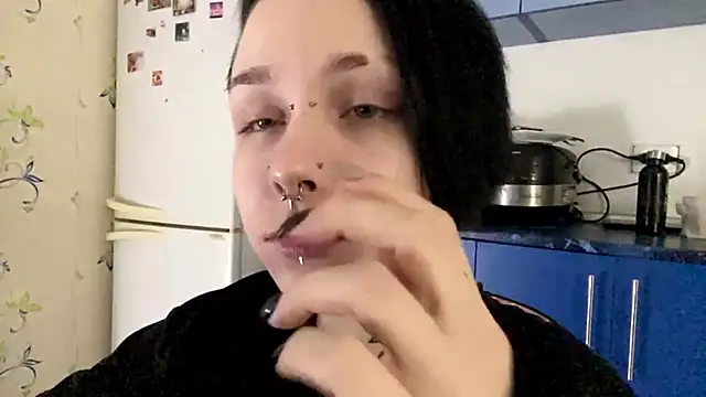 CandaceBlaze online show from November 2, 2025, 10:01 pm