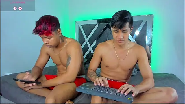 Robertmiller21 online show from April 10, 2026, 1:11 am