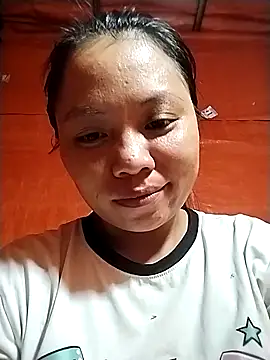 venu00 online show from October 21, 2025, 2:34 am