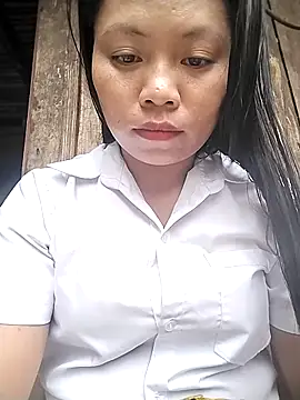 venu00 online show from October 22, 2025, 2:45 am