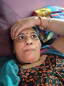 Snapshot of Rakhi99x chatting on May 17, 2026, 10:00 am Rakhi99x online show from May 17, 2026, 10:00 am
