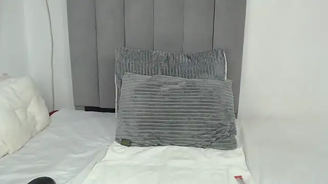 Sexy melanin17 online show from October 14, 2025, 6:09 pm