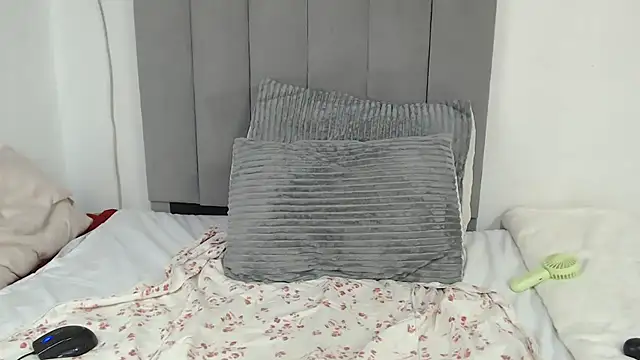 Sexy melanin17 online show from October 16, 2025, 4:35 am