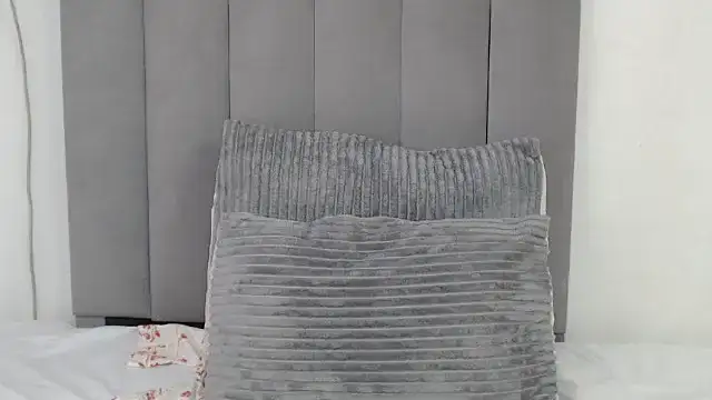 Sexy melanin17 online show from October 17, 2025, 1:57 pm