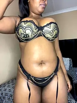 Snapshot of Ebony_Warlock_ chatting on October 27, 2025, 4:49 am Ebony Warlock online show from October 27, 2025, 4:49 am