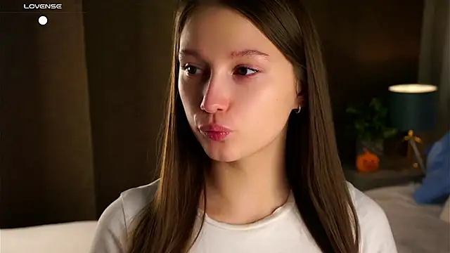 MelaniSeiver online show from November 16, 2025, 1:11 am