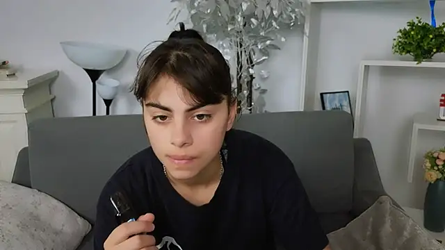 Snapshot of Cocoa_Sins chatting on October 17, 2025, 6:16 am Cocoa Sins online show from October 17, 2025, 6:16 am