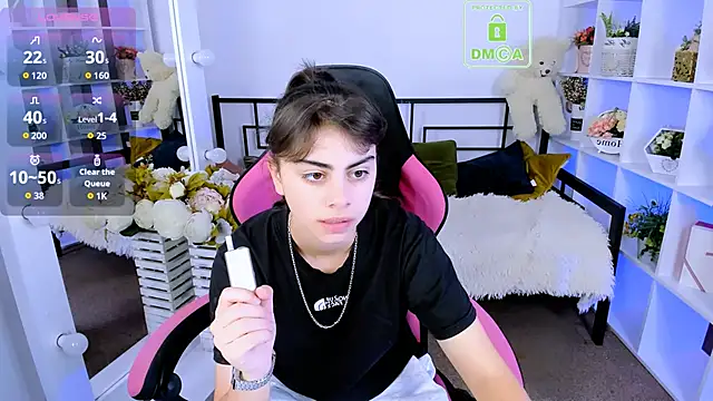 Snapshot of Cocoa_Sins chatting on October 20, 2025, 6:03 am Cocoa Sins online show from October 20, 2025, 6:03 am