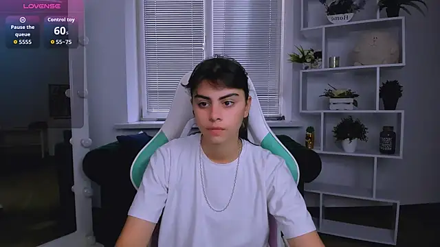 Snapshot of Cocoa_Sins chatting on October 30, 2025, 6:48 am Cocoa Sins online show from October 30, 2025, 6:48 am