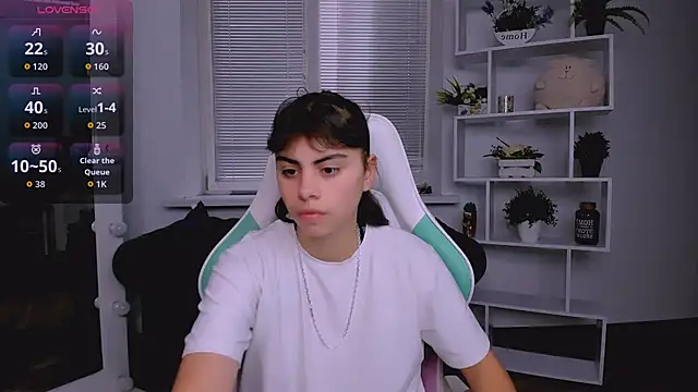 Snapshot of Cocoa_Sins chatting on November 3, 2025, 6:47 am Cocoa Sins online show from November 3, 2025, 6:47 am