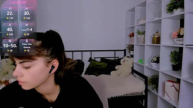 Snapshot of Cocoa_Sins chatting on November 8, 2025, 7:08 am Cocoa Sins online show from November 8, 2025, 7:08 am