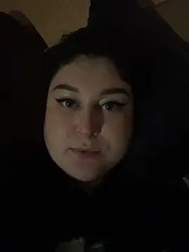 Snapshot of DazzzlingDame chatting on November 8, 2025, 3:56 pm DazzzlingDame online show from November 8, 2025, 3:56 pm