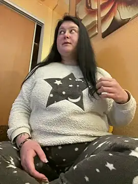 DazzzlingDame online show from February 27, 2026, 5:46 pm