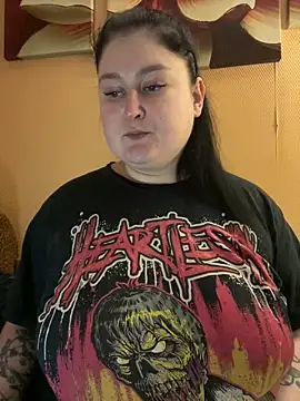 DazzzlingDame online show from April 10, 2026, 5:17 pm