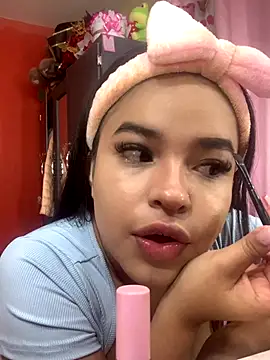 SweetSophie26 online show from November 22, 2025, 11:26 pm