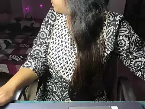 Snapshot of Hotygarima chatting on October 8, 2025, 6:16 pm Hotygarima online show from October 8, 2025, 6:16 pm