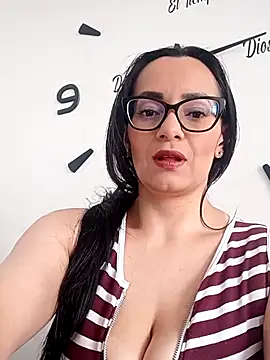 sarita star online show from November 16, 2025, 7:19 pm