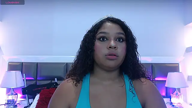 LennaEvans online show from September 24, 2025, 12:41 pm