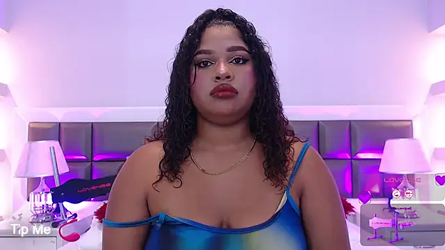 LennaEvans online show from October 15, 2025, 10:59 am