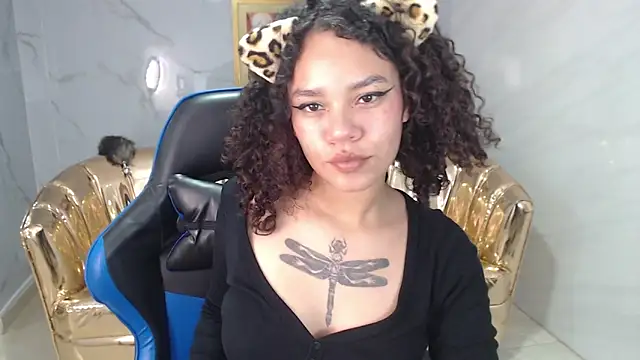 Canela s1 online show from October 11, 2025, 8:07 pm