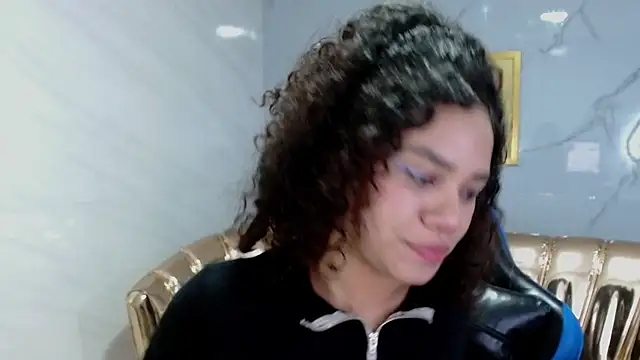 Canela s1 online show from November 11, 2025, 9:15 pm