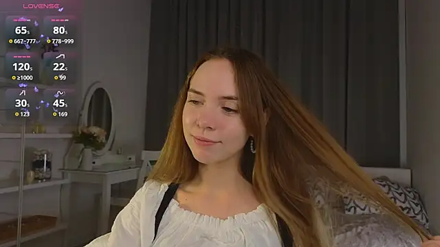 CarollSmithh online show from September 20, 2025, 8:21 pm